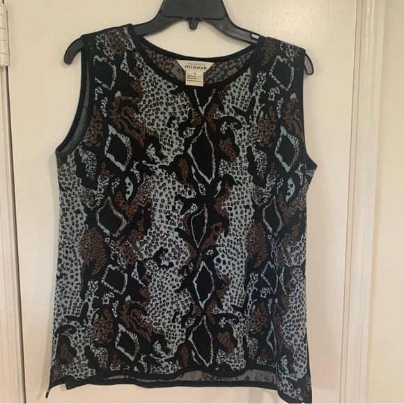 Exclusively Misook Knit Snakeskin Animal Print Sleeveless Top Office Size Large - Picture 1 of 9